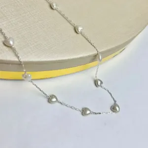 Choker Pérolas Corações Banhada a Prata