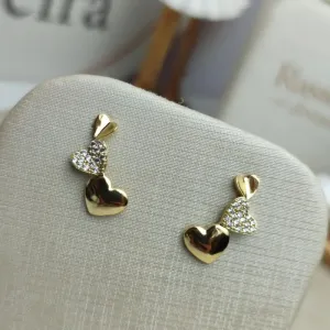 Brinco Ear Cuff de Corações Banhado a Ouro
