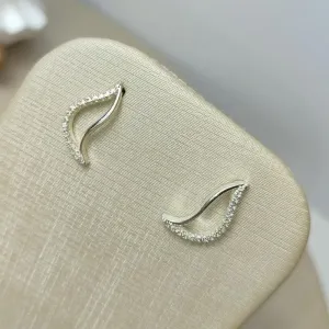 Brinco Hosana Cravejado Banhado a Prata