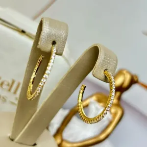 Brinco Argola Cravejado  Banhado a Ouro