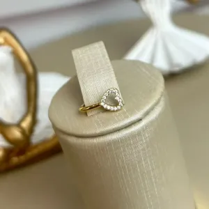 Piercing Fake Coração Cravejado  Vazado Banhado  a Ouro