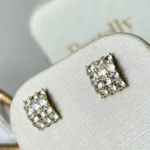 Brinco Com Pedras De Zircônia