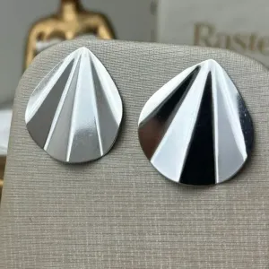 Brinco Leque Orgânico Banhado a Prata