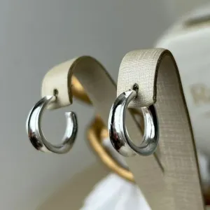 Brinco Meia Argola Boleado Banhado a Ouro