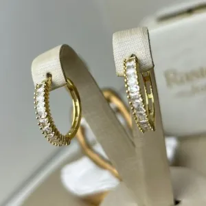 Argola Linha De Zircônia Vazada No Fundo