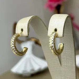 Brinco Cravejado em Zirconia Banhado a Ouro