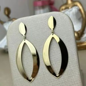 Brinco Grande Oval Liso Banhado a Ouro