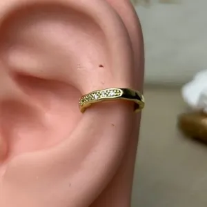 Piercing Fake Cravejado Fino