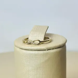 Anel Infinito Meio Cravejado Banhado a Ouro