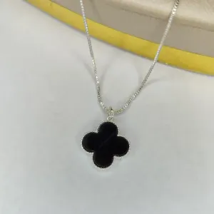 Colar Trevo Preto Banhado a Prata