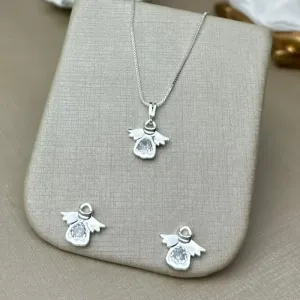Conjunto Anjinho  Zircônia  Banhado a Prata