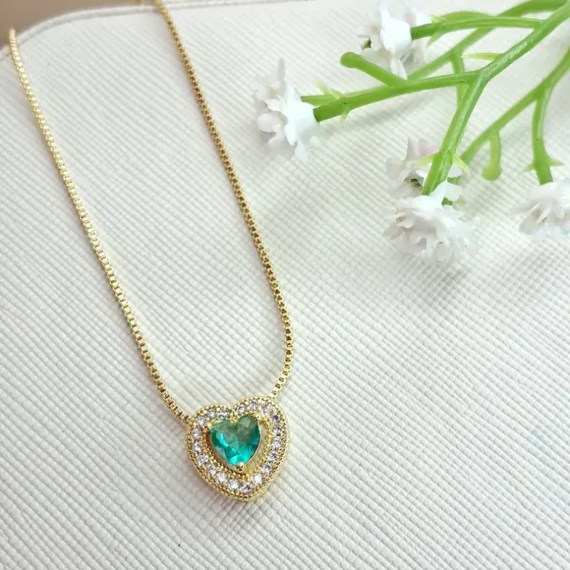 Colar Coração de Zirconia Verde Banhado a Ouro