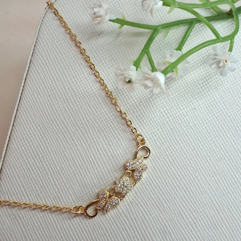 Pulseira Pingente de Borboleta Cravejada Banhado a Ouro