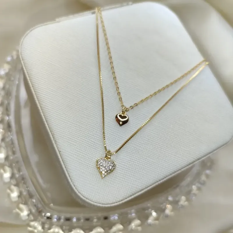 Colar Coração Duplo Cravejado Cristal Banhado a Ouro