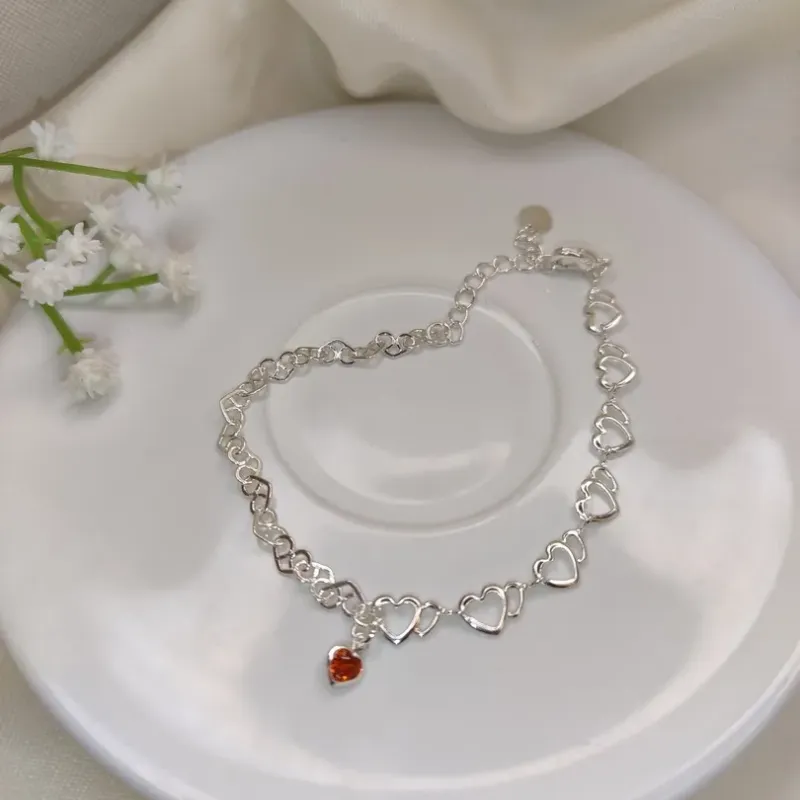 Pulseira Elos De Coração E Pedra De Coração Vermelho