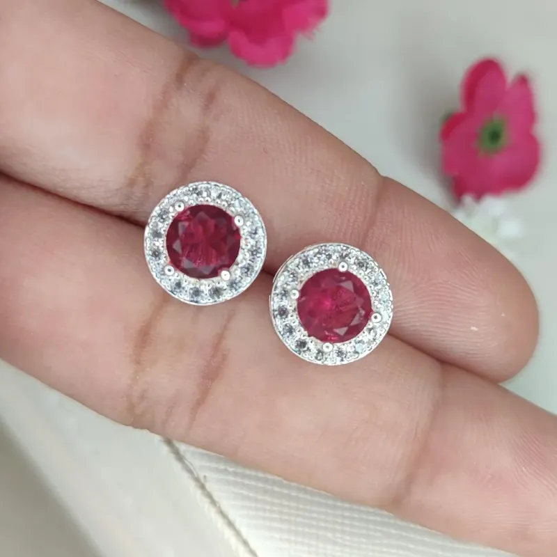 Brinco Redondo Zirconia Rosa Cravejado Banhado a Prata