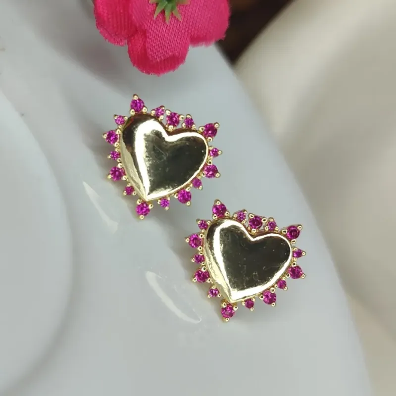 Brinco De Coração Com Pedras Rosas