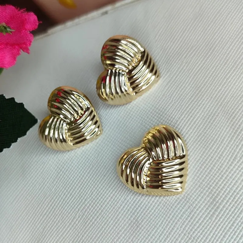 Conjunto Coração Ondulado Banhado a Ouro