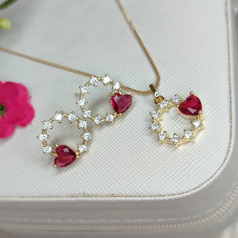 Conjunto Coração  Rubi com Aro Cravejado