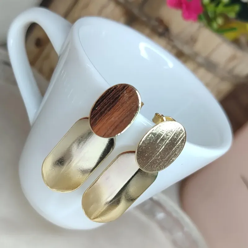 Max Brinco Oval Chapinha Liso Banhado a Ouro