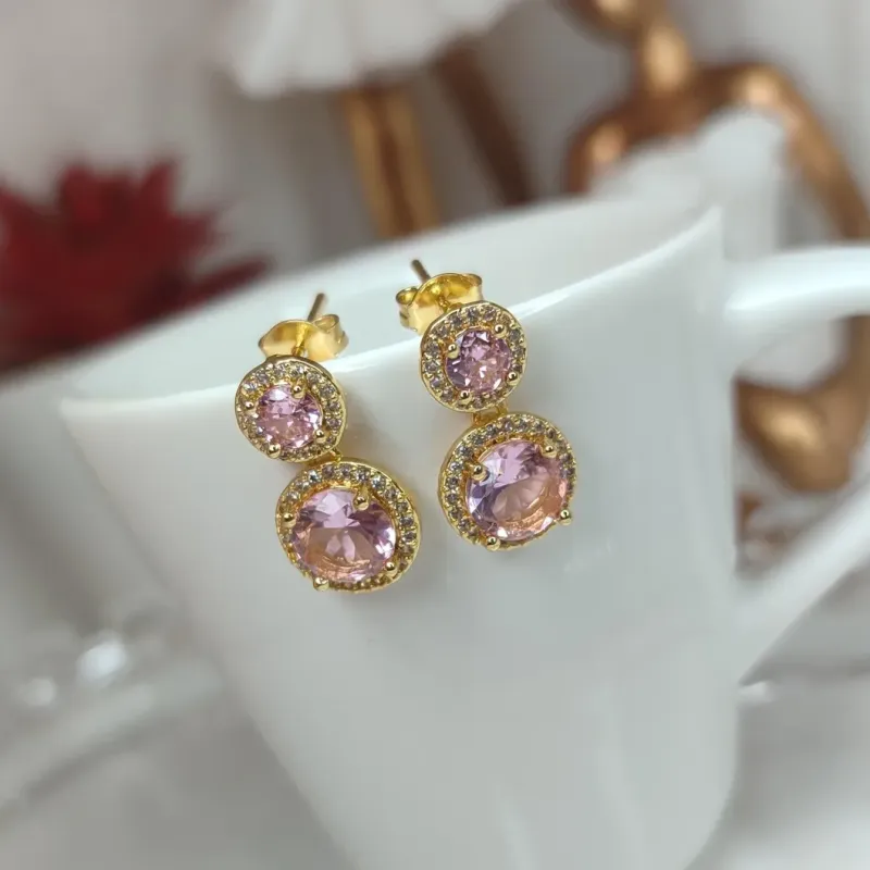 Brinco De Zirconia  Pedra Rosa Banhado a Ouro