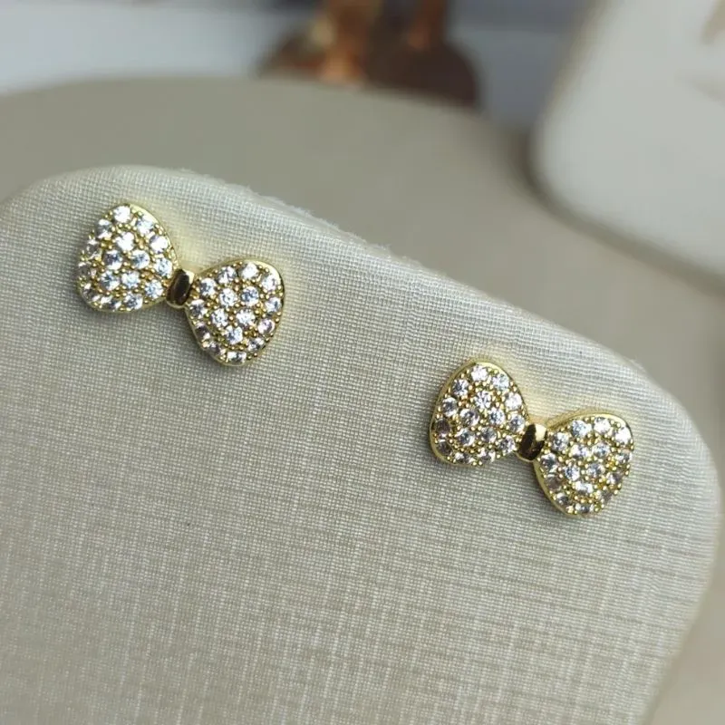 Brinco De Laço Cravejado Banhado a Ouro