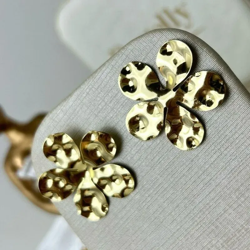 Brinco Flor Chapada Banhada a Ouro