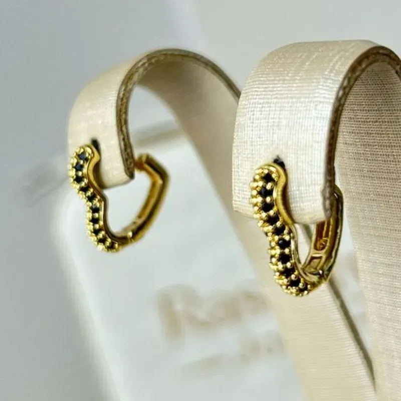 Argola De Coração Zirconia Preto Banhado a Ouro
