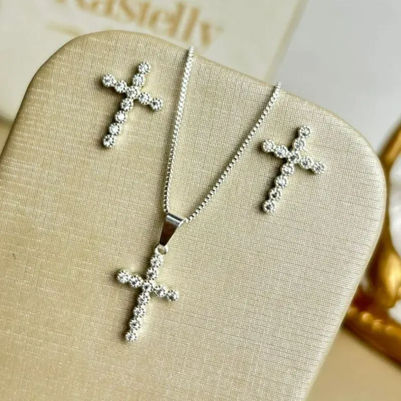 Conjunto Cravejado Cruz