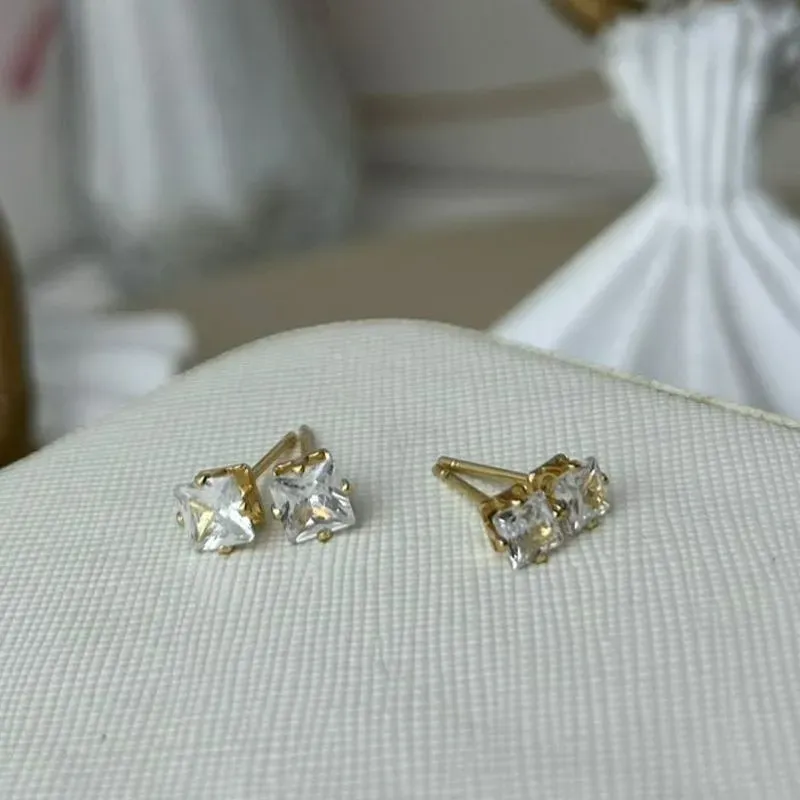 Dupla de Brincos Quadrado Banhado a Ouro