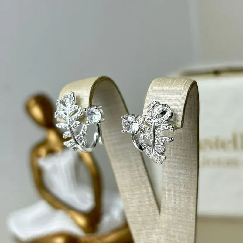 Brinco Folha Com Zirconia