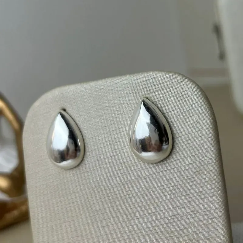 Brinco Gota Alta Fusão Banhado a Prata