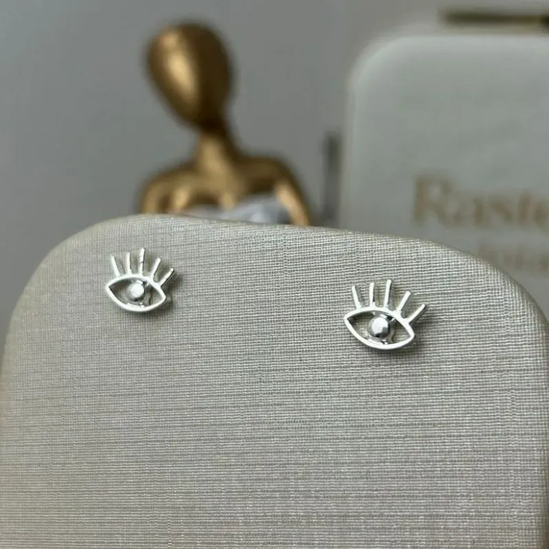 Brinco Olho Grego Vazado Banhado a Prata