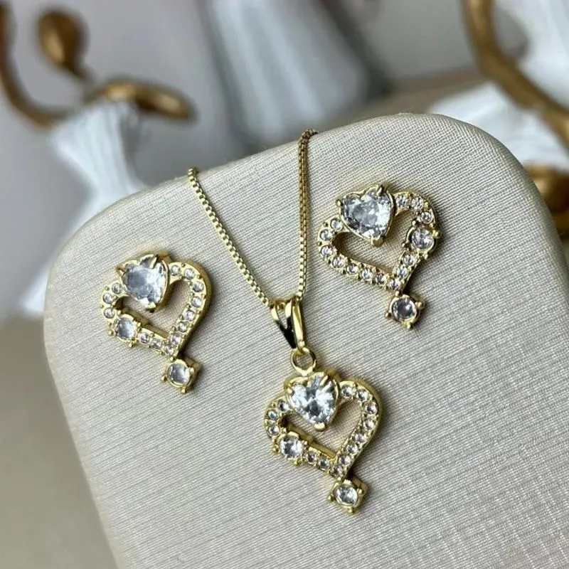 Conjunto Coração Cravejado Banhado a Ouro