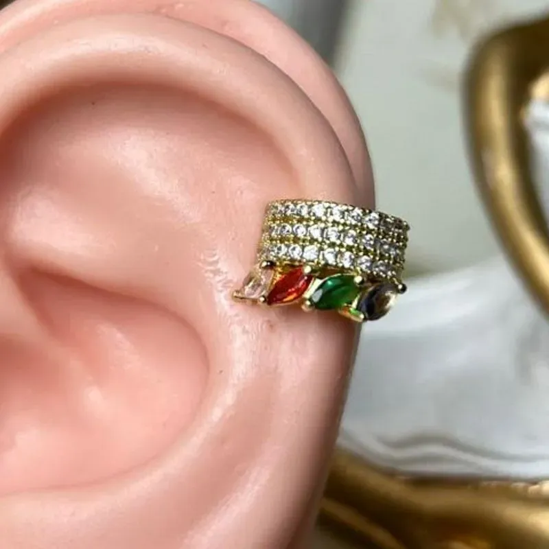 Piercing  Fake Cravejado Banhado a Ouro