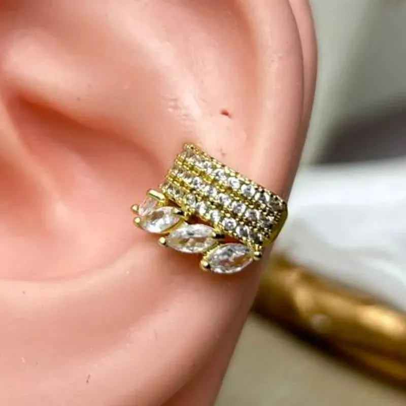 Piercing  Fake Cravejado Banhado a Ouro