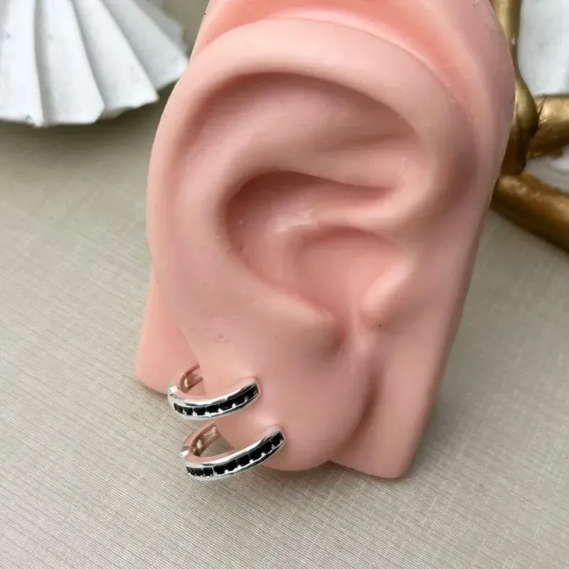 Argola Dupla Com Pedras Pretas