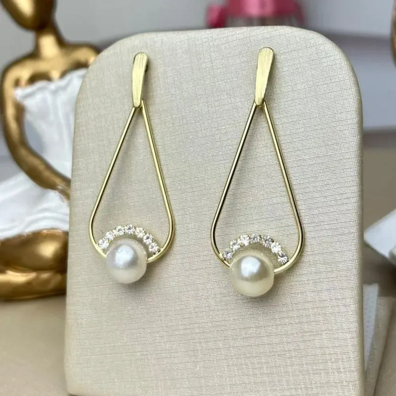 Brinco Jeniffer Banhado a Ouro