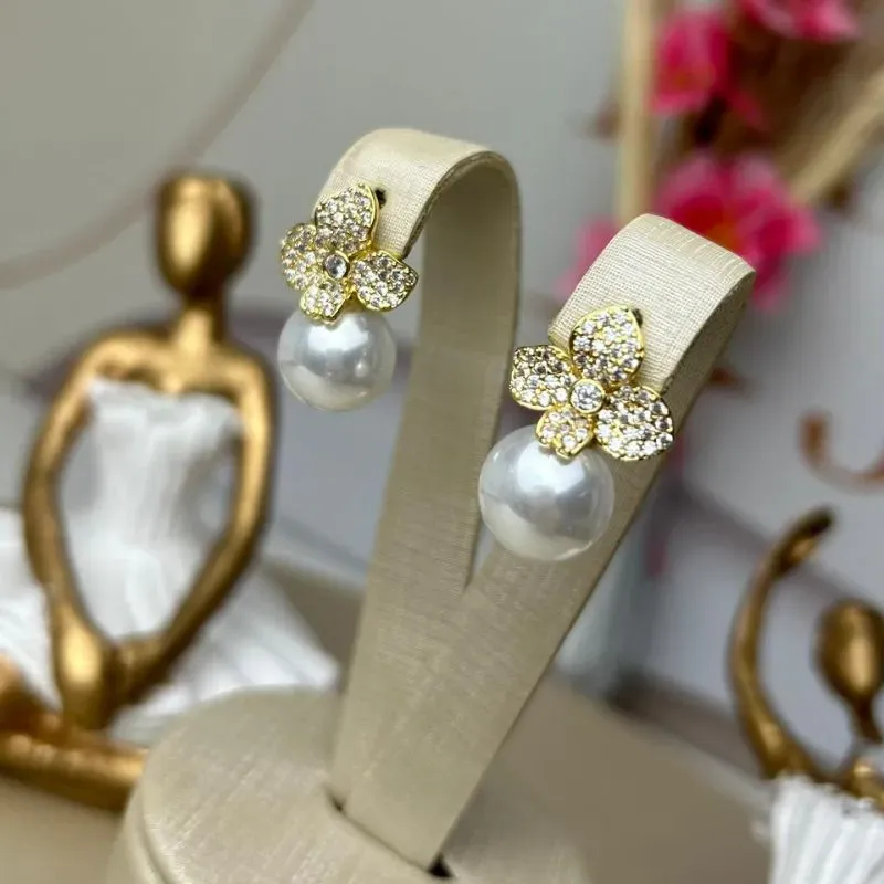 Brinco Pietra Banhado a Ouro