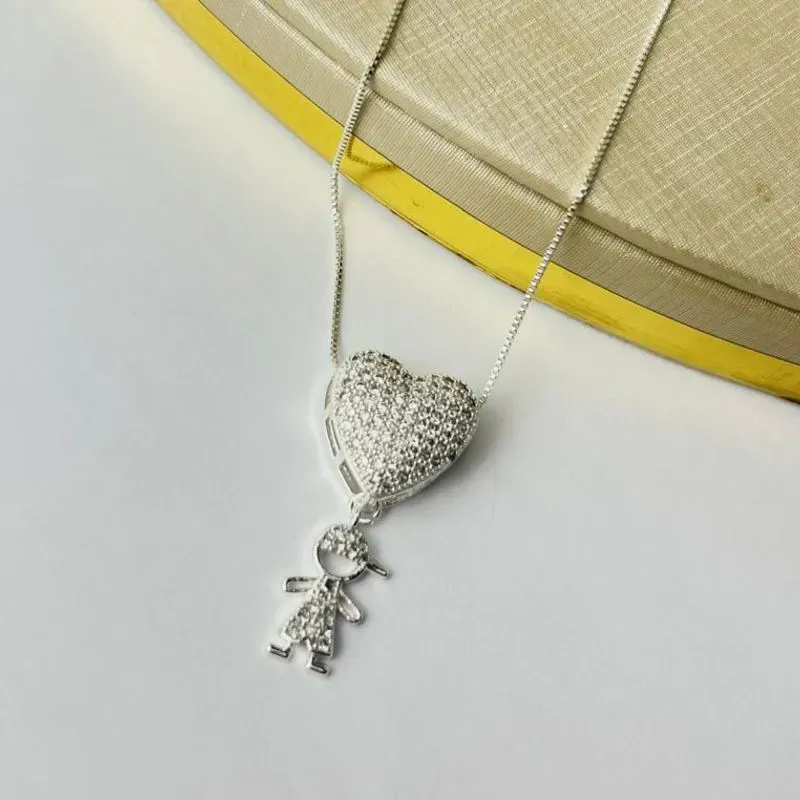 Colar Coração Cravejado Com Filho Banhado a Prata