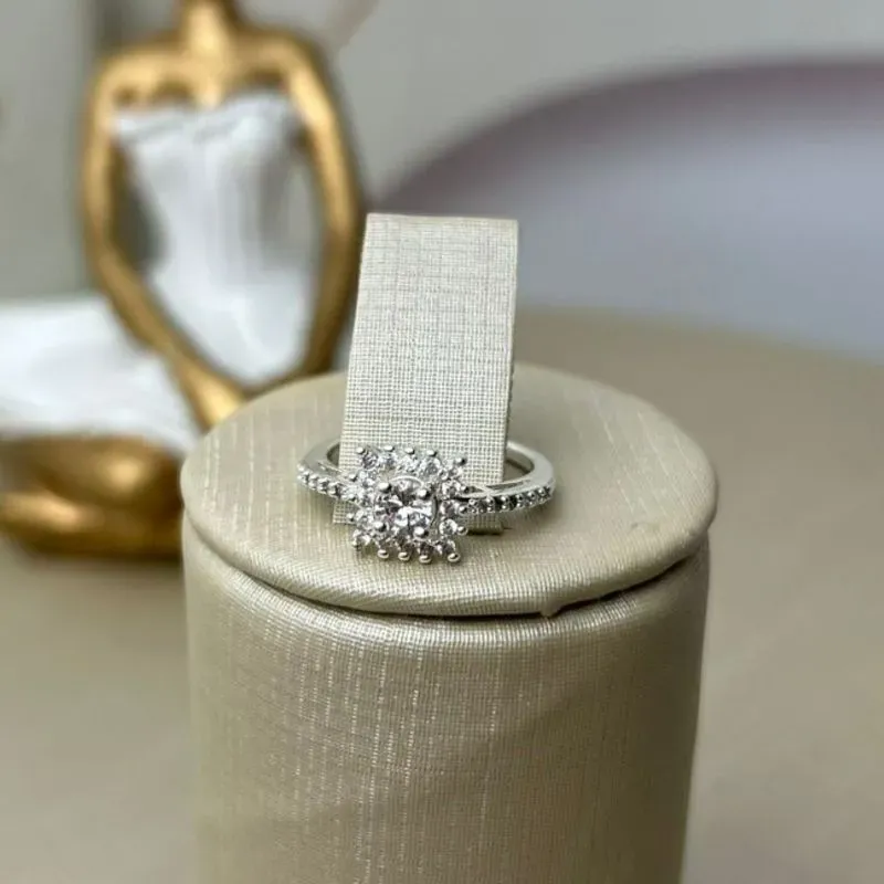 Anel Cravejado Quadrado Tam-12