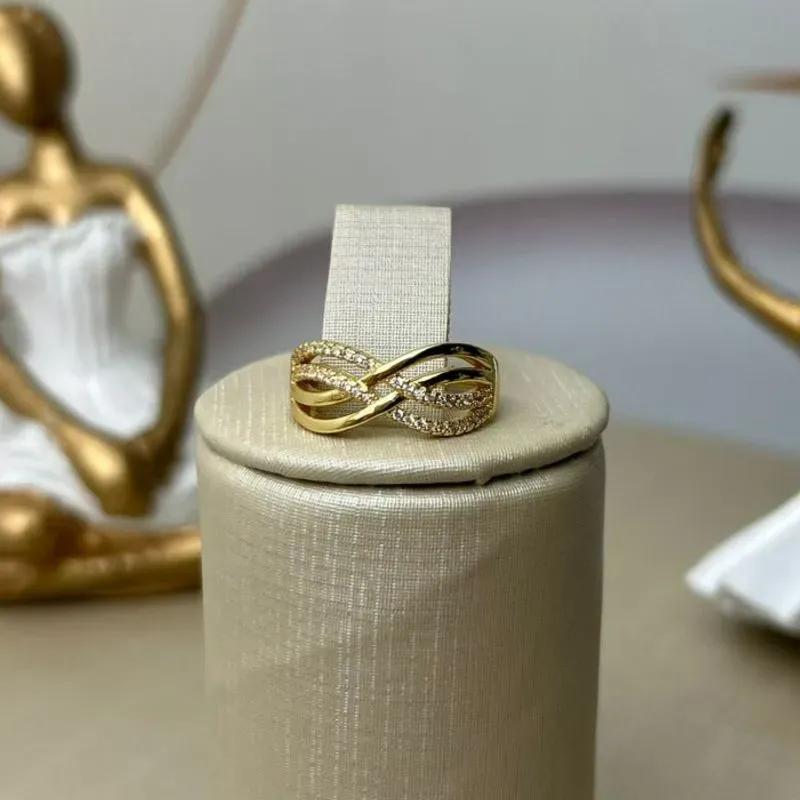 Anel Entrelaçados Cravejado