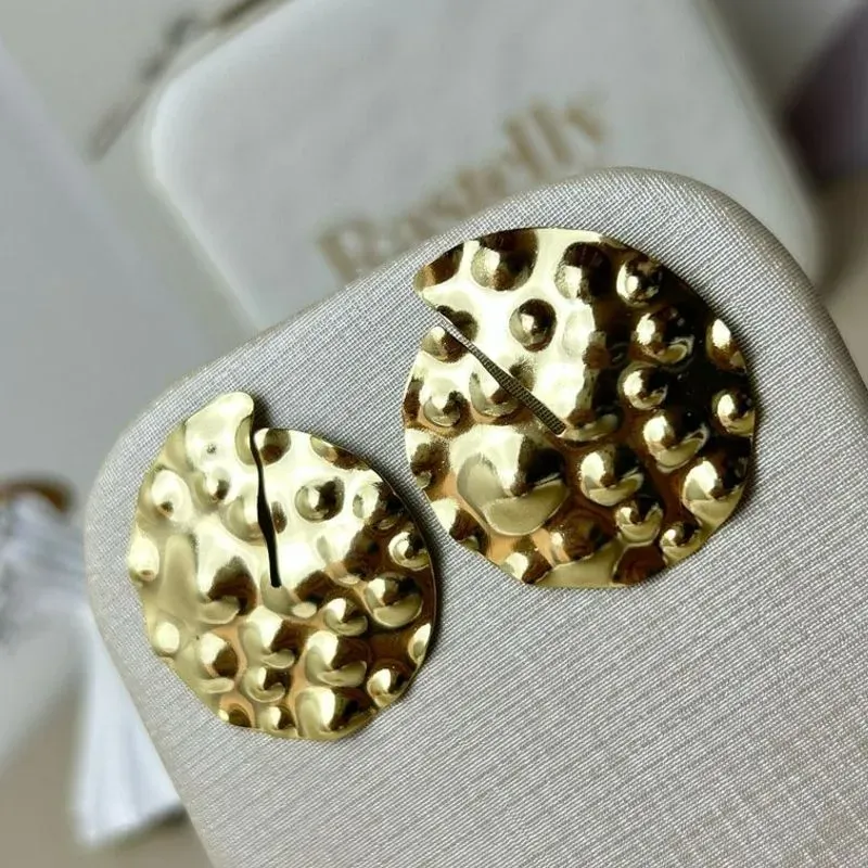 Brinco Chão Lunar  Banhado a Ouro