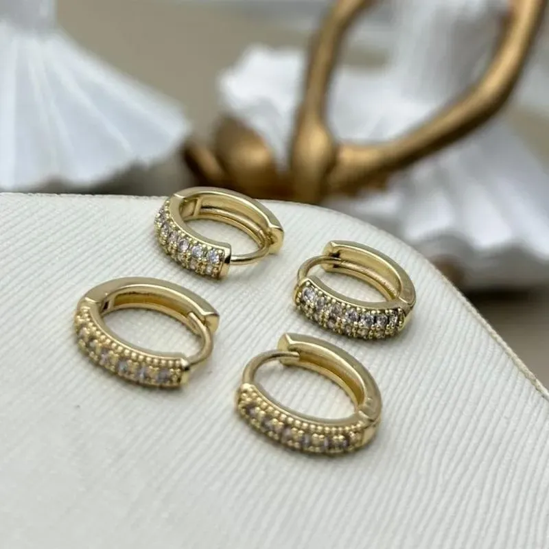 DUPLA Argolas Cravejadas Cristal