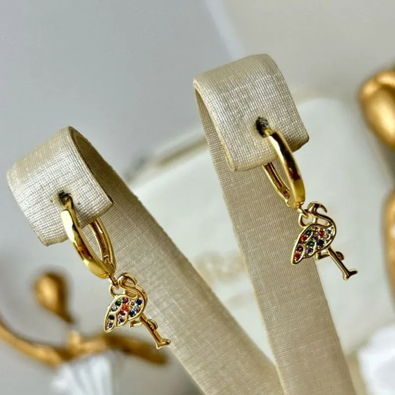 Argola Flamiingos Banhada a Ouro