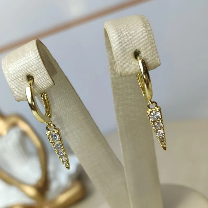 Argola Lene Cravejada Banhada a Ouro