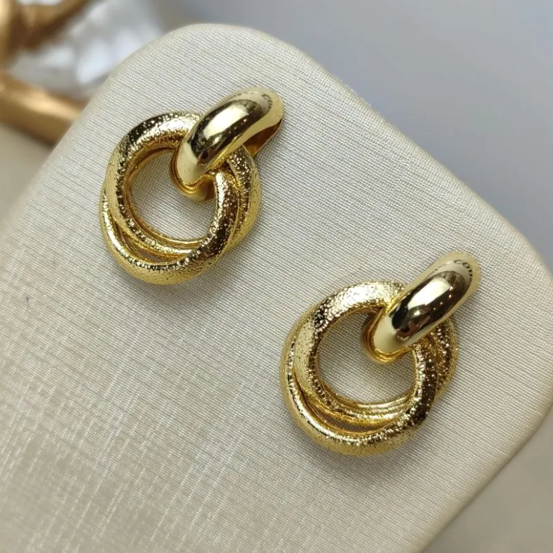 Brinco Caliana Banhado a Ouro