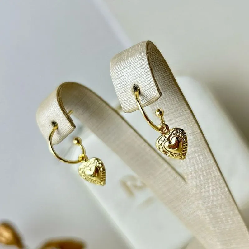 Brinco  Emanuely Banhado a Ouro