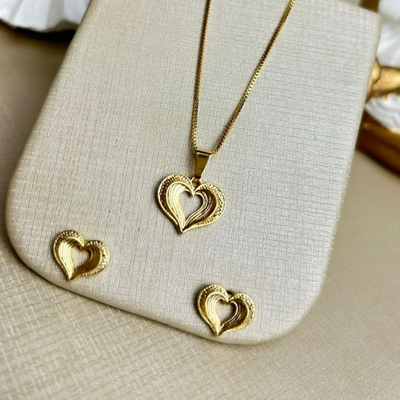Conjunto Júlia Banhado a Ouro
