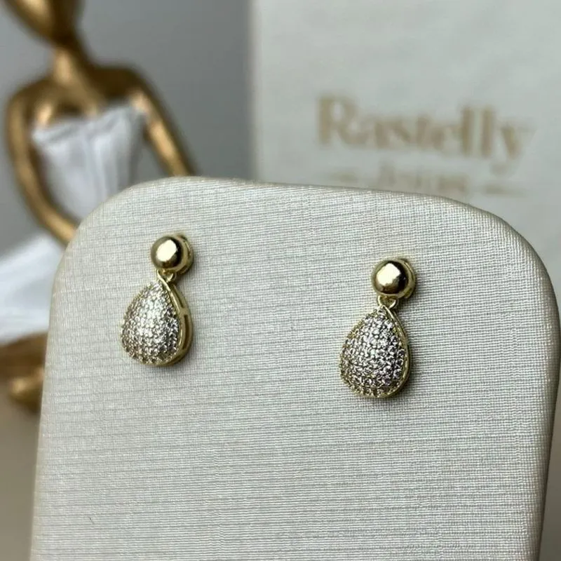 Brinco Bolinha com Gota Cravejada Banhado a Ouro